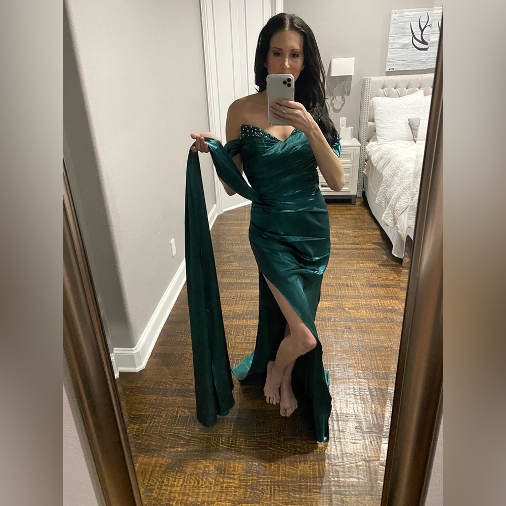 PromLily prom dress, evening gown, size 4, color: green / peacock + beading